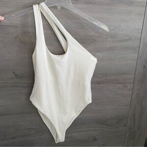 L Space Ribbed Phoebe One Piece Swimsuit L Cream